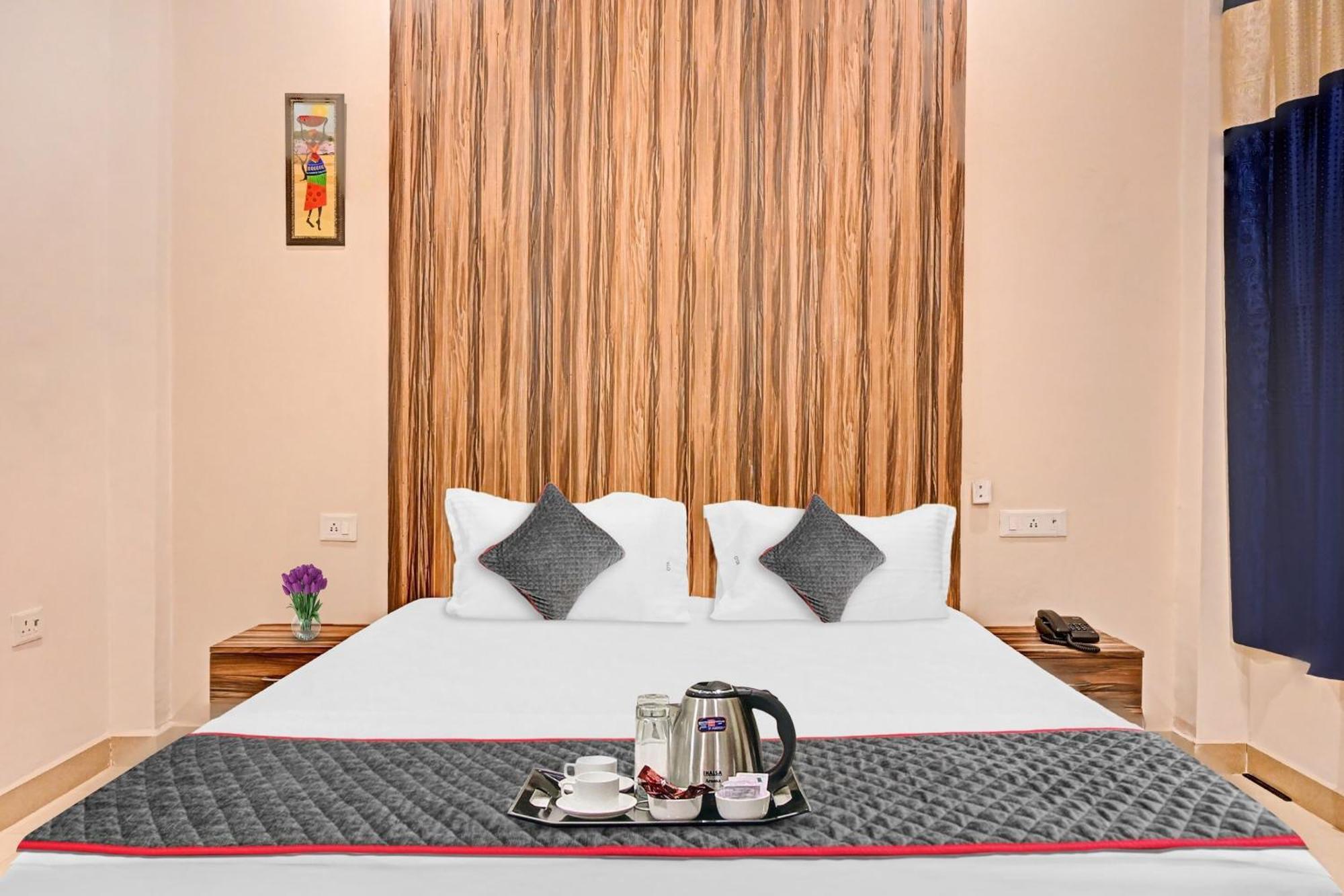 Sangam International Group Of Hotels Аллахабад Экстерьер фото
